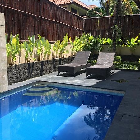 Kuta Holiday Villas ภายนอก รูปภาพ