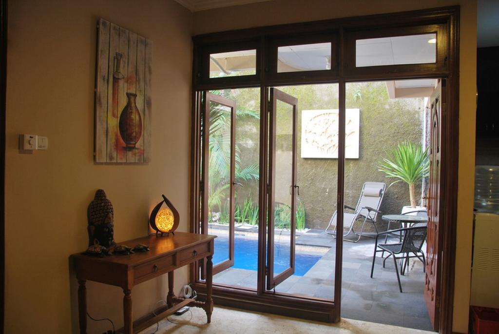 Kuta Holiday Villas ภายนอก รูปภาพ