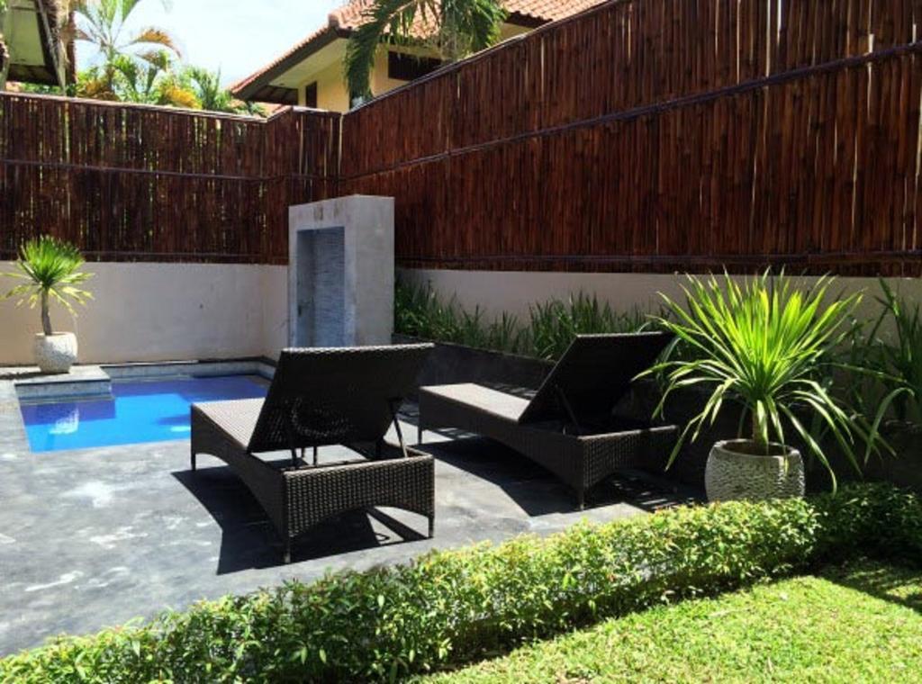 Kuta Holiday Villas ภายนอก รูปภาพ
