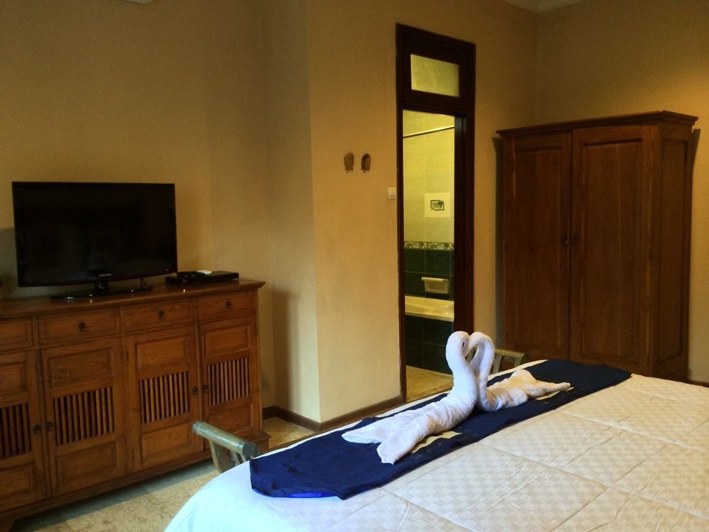 Kuta Holiday Villas ภายนอก รูปภาพ