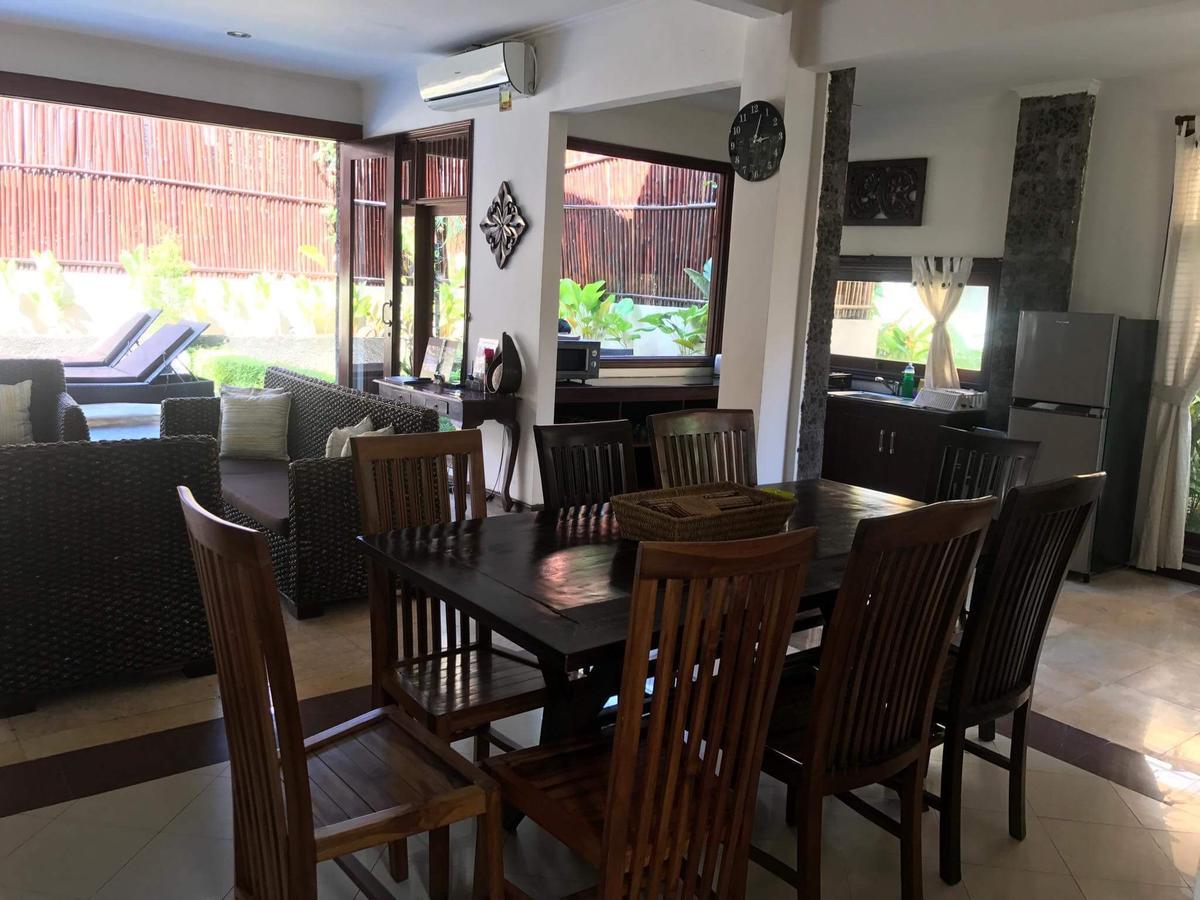 Kuta Holiday Villas ภายนอก รูปภาพ