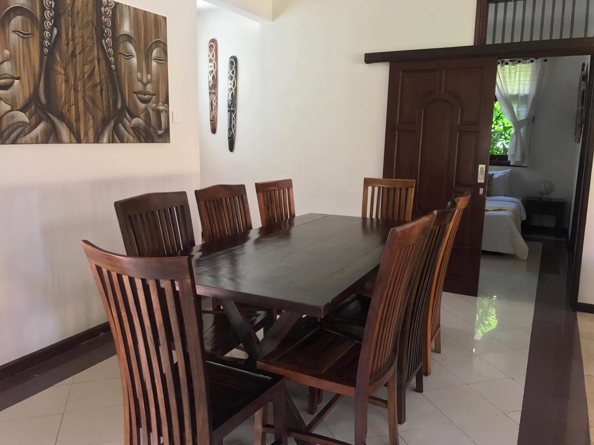 Kuta Holiday Villas ภายนอก รูปภาพ