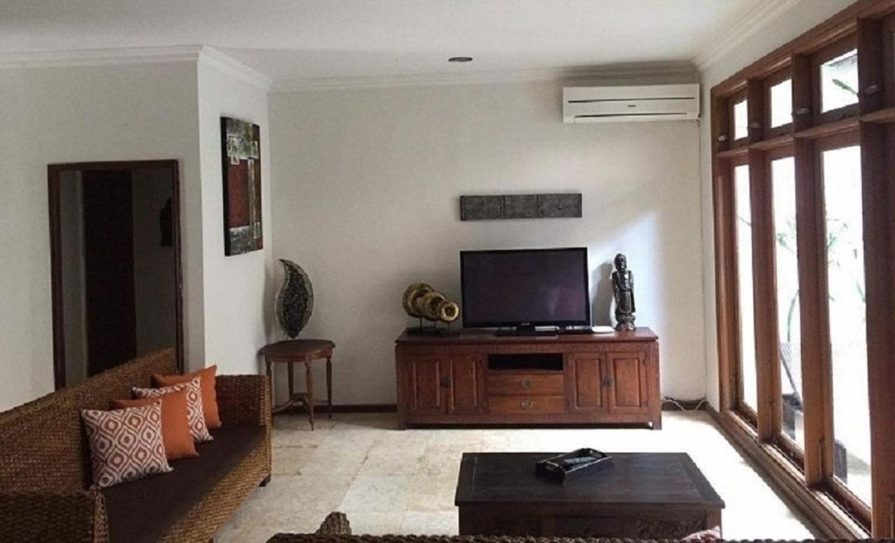 Kuta Holiday Villas ภายนอก รูปภาพ