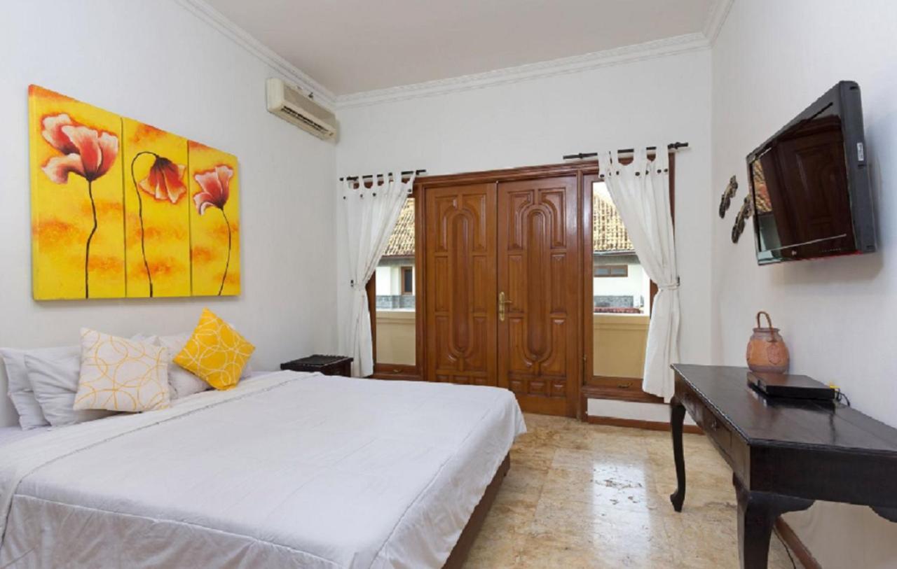 Kuta Holiday Villas ภายนอก รูปภาพ